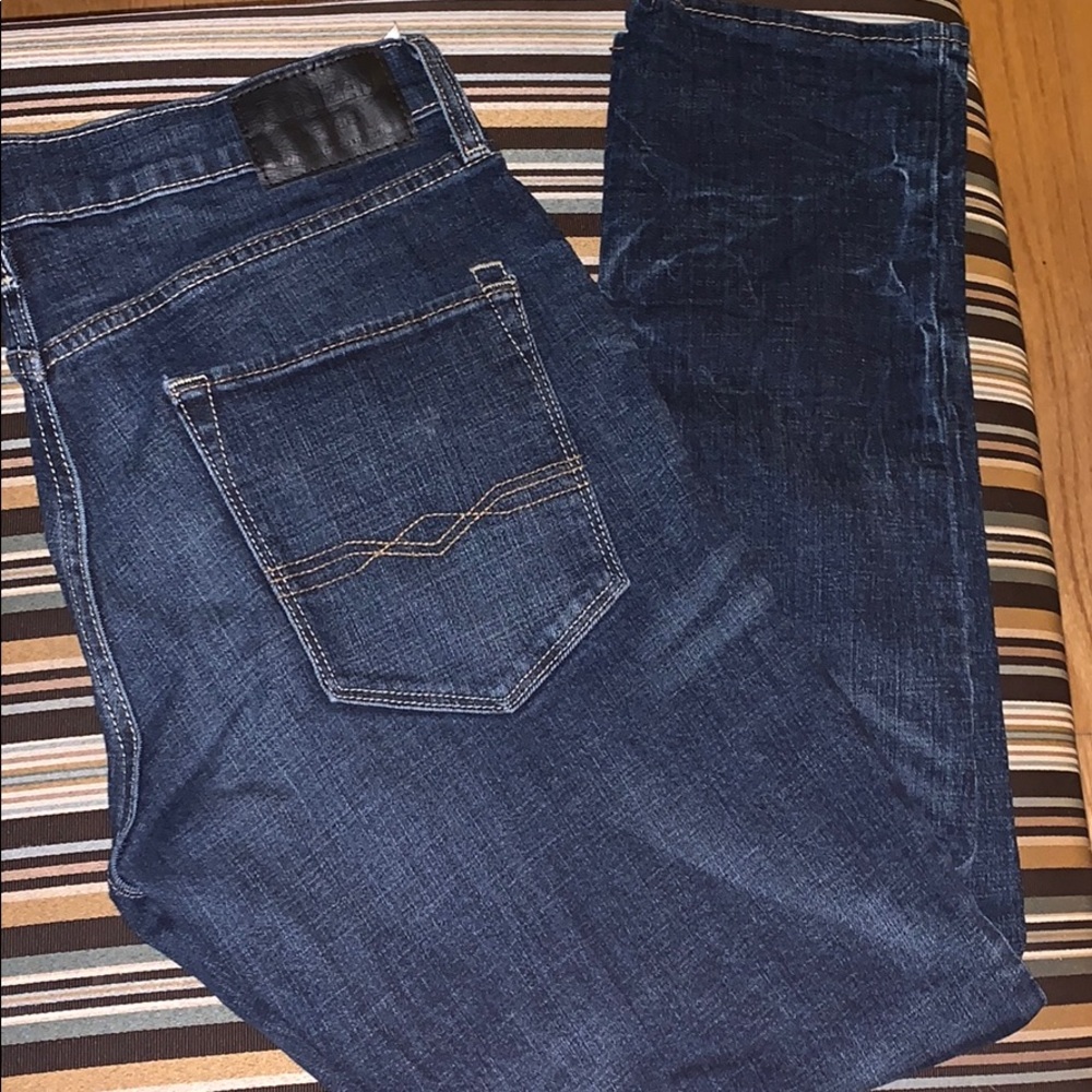 Levi’s denizen 208 regular taper fit 32x30 MENS